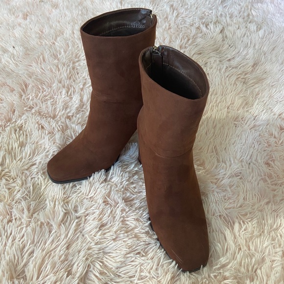 JustFab Block Booties - Picture 1 of 5